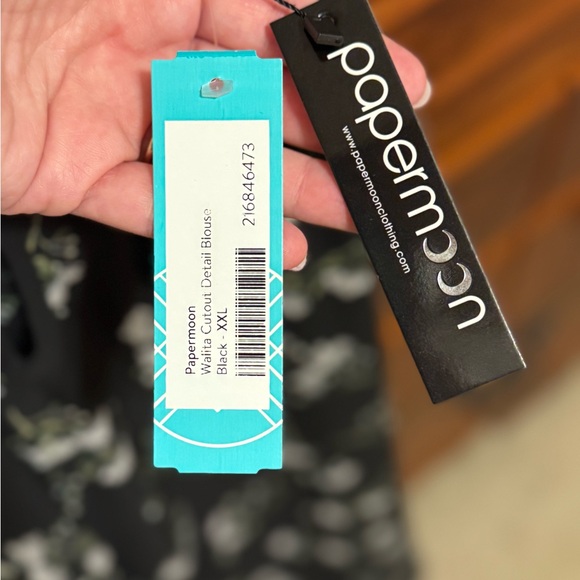 Papermoon Black Floral Tank Top - Picture 5 of 7